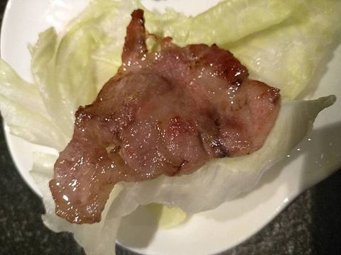 生菜佐燒肉.jpg