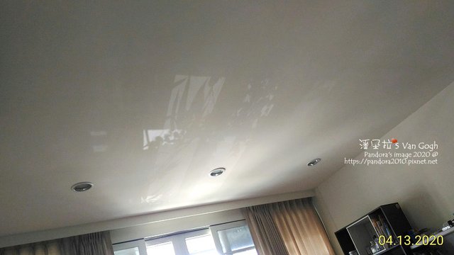 2020.04.13-光影.jpg