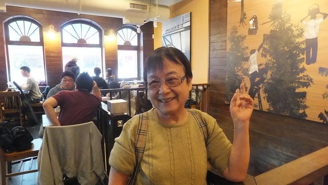 環保阿嬤與女兒喝咖啡聊是非 007