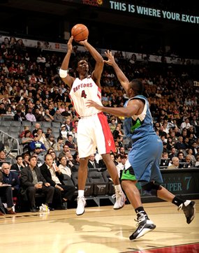 bosh-hyperdunk-1.jpg