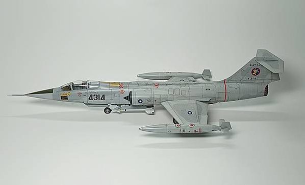 Hasegawa 1/48 F-104 starfighte