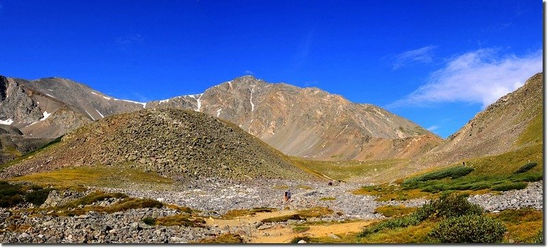 Cross this flat, rocky area near 12,300’ as you hike west toward Torreys Peak 1