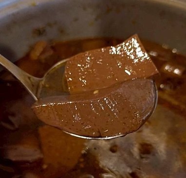 【覓湯】帶點宮崎駿味的療癒系鍋物空間｜必吃老闆親上菜的私房石