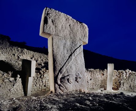 http://i239.photobucket.com/albums/ff248/LaHuesera/gobeklitepe_nov08_2.jpg