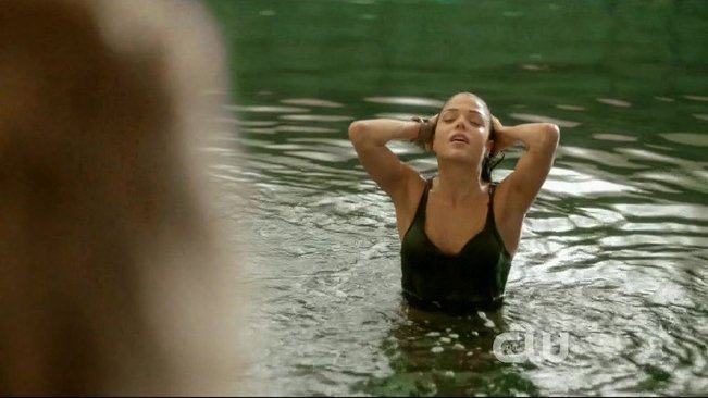 The.100.S01E01.720p.HDTV.x264-2HD.mkv_20140717_094809.984.jpg