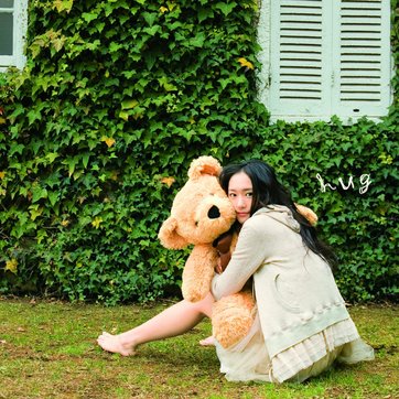 Yui_Aragaki_新垣結衣-Hug_抱抱_(日本原裝進口首批限量2CD版.jpg