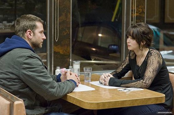 Silver-Linings-Playbook-New-Movie-Stills-HQ-jennifer-lawrence-33341927-1280-848.jpg