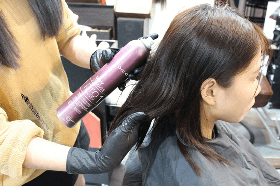 【台中接髮推薦】電話亭Hair Salon隱藏版髮廊讓妳變成