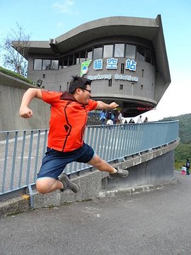看我的神豬飛踢