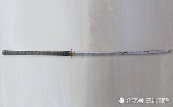 朴刀「太平刀」出現於宋代為一種長而寬的鋼刀，可以裝在木柄上也