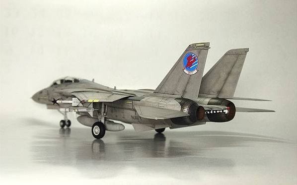 Academy 愛德美 1/72 F-14A TOP GUN