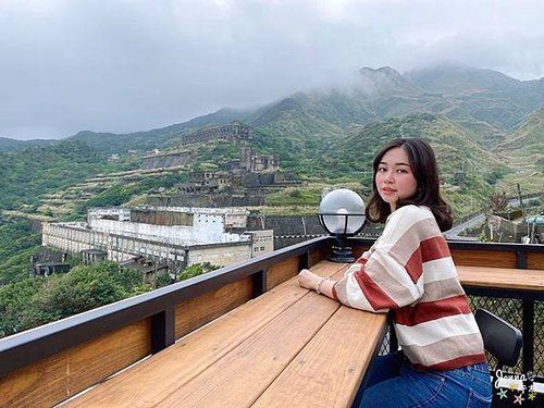 001玫瑰山城.JPG