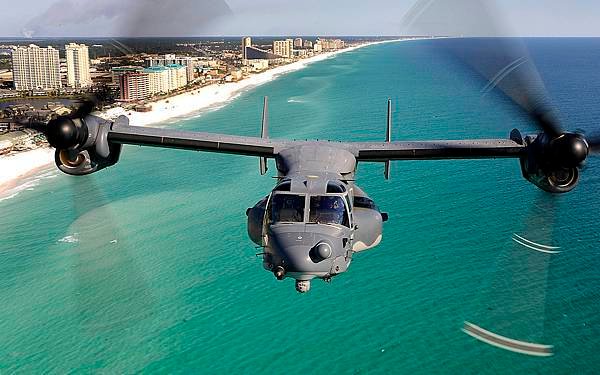 CV-22_Osprey_flies_over_the_Emerald_Coast