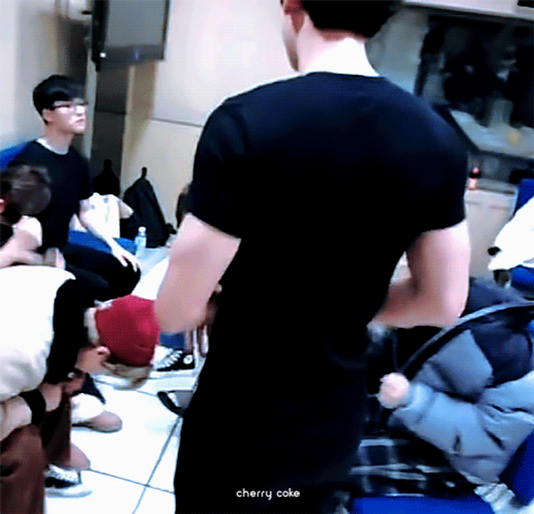 진실의등판.gif