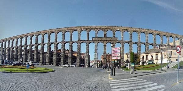 西班牙塞哥維亞Segovia〔古羅馬水道橋〕