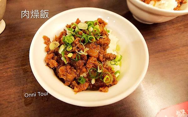 台中第二市場美食，阿嬤的相思麵，嵐肉燥飯，山河爌肉飯