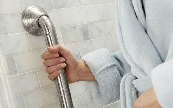 choosing-perfect-grab-bars-1.jpg