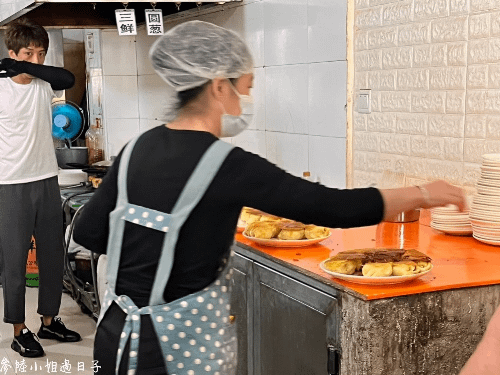 大陸東北自由行牡丹江美食小吃推薦_煎包婆婆