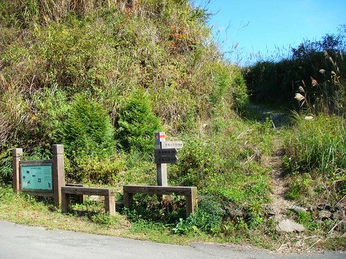 李棟山古堡秀鑾楓情 (3).jpg
