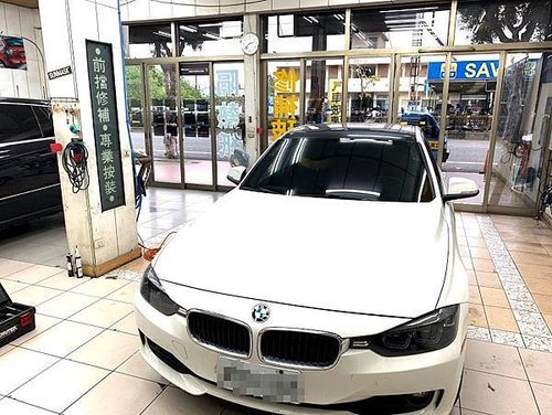 立耀 、 汽車玻璃 、 擋風玻璃 、 修補  、更換  、專