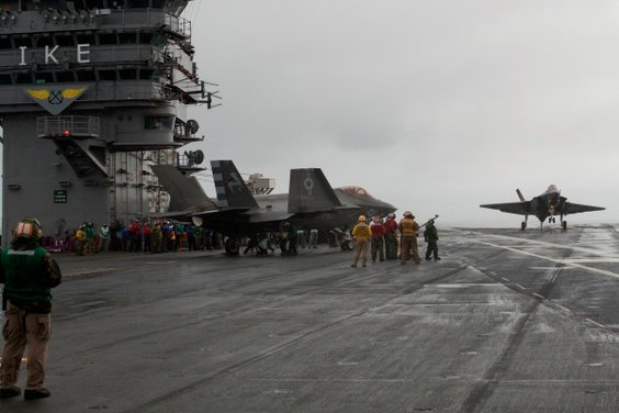 F-35C-trials-1-600x400