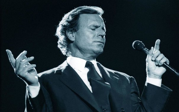 talented-julio-iglesias-2560x1600.jpg