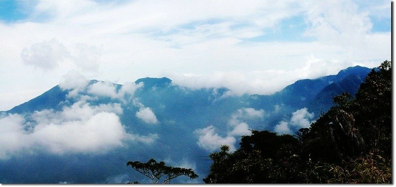 夫山北眺群山