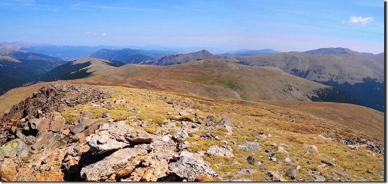 Looking down on the northeast ridge of Mount Wilcox  from It&apos;s summit