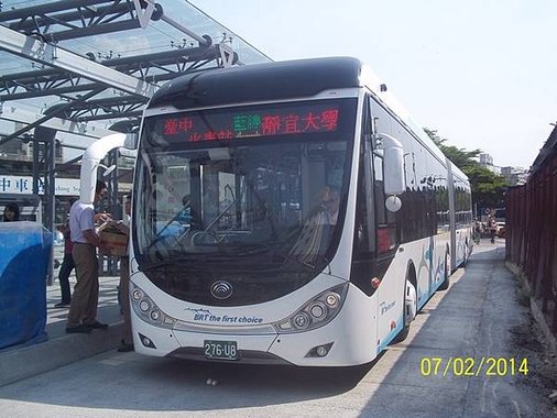 台中客運  KKA-6235(原台中快捷巴士 276-U8)