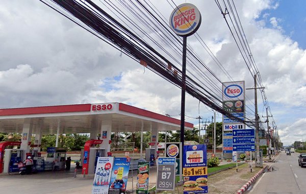 泰國加油站ESSO Oil Station.jpg