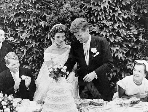 Jackie-Kennedy-and-John-F_-Kennedy-wedding.jpg