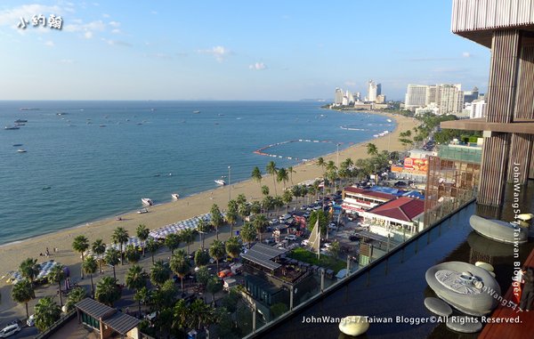 Pattaya Beach Hilton Pattaya Hotel.jpg