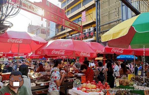 曼谷中國城關帝古廟商店街.jpg