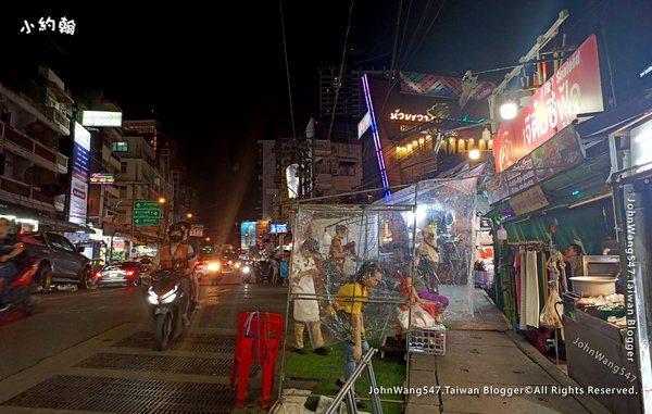 Hwai Khwang night market輝煌夜市.jpg