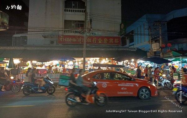 Hwai Khwang night market輝煌夜市8.jpg