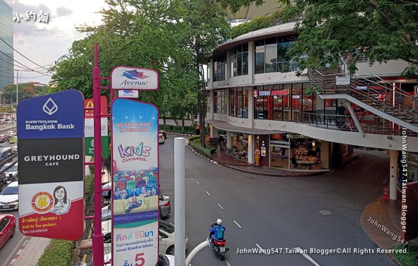 Avenue Ratchayothin.jpg