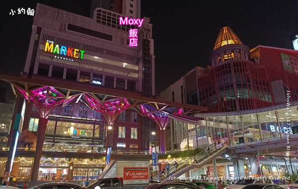 The Market mall Moxy Bangkok Hotel.jpg