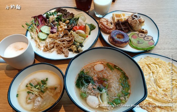 Moxy Bangkok飯店早餐吧食記.jpg