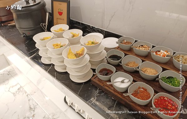 Aira Hotel Bangkok breakfast7.jpg