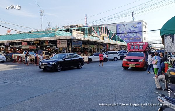 曼谷跨年遊記-MRT Min Buri Market2.jpg