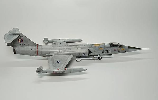 Hasegawa 1/48 F-104 starfighte