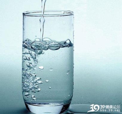 水