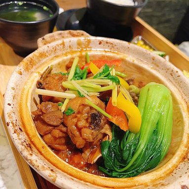 土煲仔 砂鍋 • 飯（📍龜山）又麻又香的麻辣大腸砂鍋和入味又