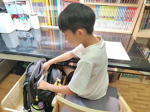 impact怡寶護脊書包  小學生書包高cp值   大推薦
