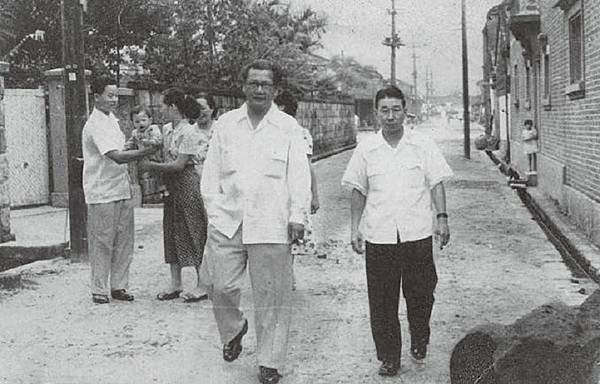 p.166-姜阿新與三井岩倉先生a
