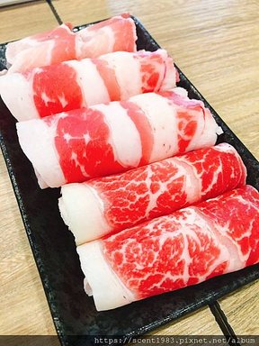 【半食記】高雄「賽門汕頭鍋」海鮮痛風鍋對戰超級大肉盤 超值必