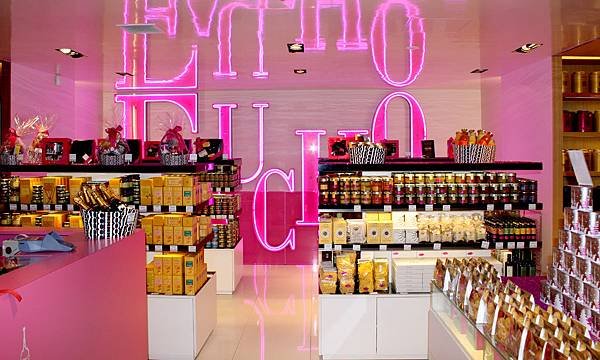 1350823786fauchon_by_kate_arch