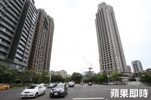興富發再加碼七期，購入市政路千坪土地，原為LEXUS旗艦店。陳恒芳攝.jpg