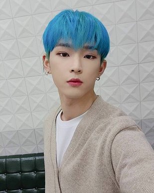 official_oneus_20210217_144106_1.jpg