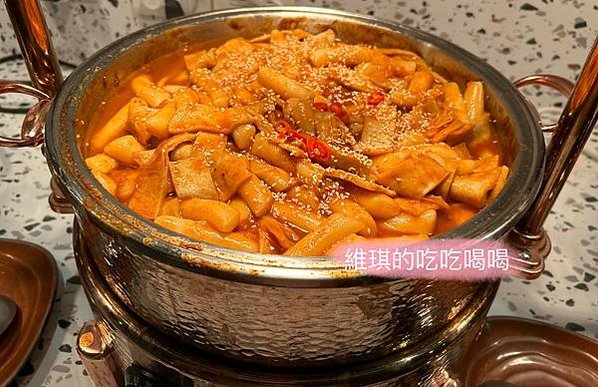 高雄烤肉吃到飽~豬麻吉/399元就很夠吃了/推辣炒年糕和韓式